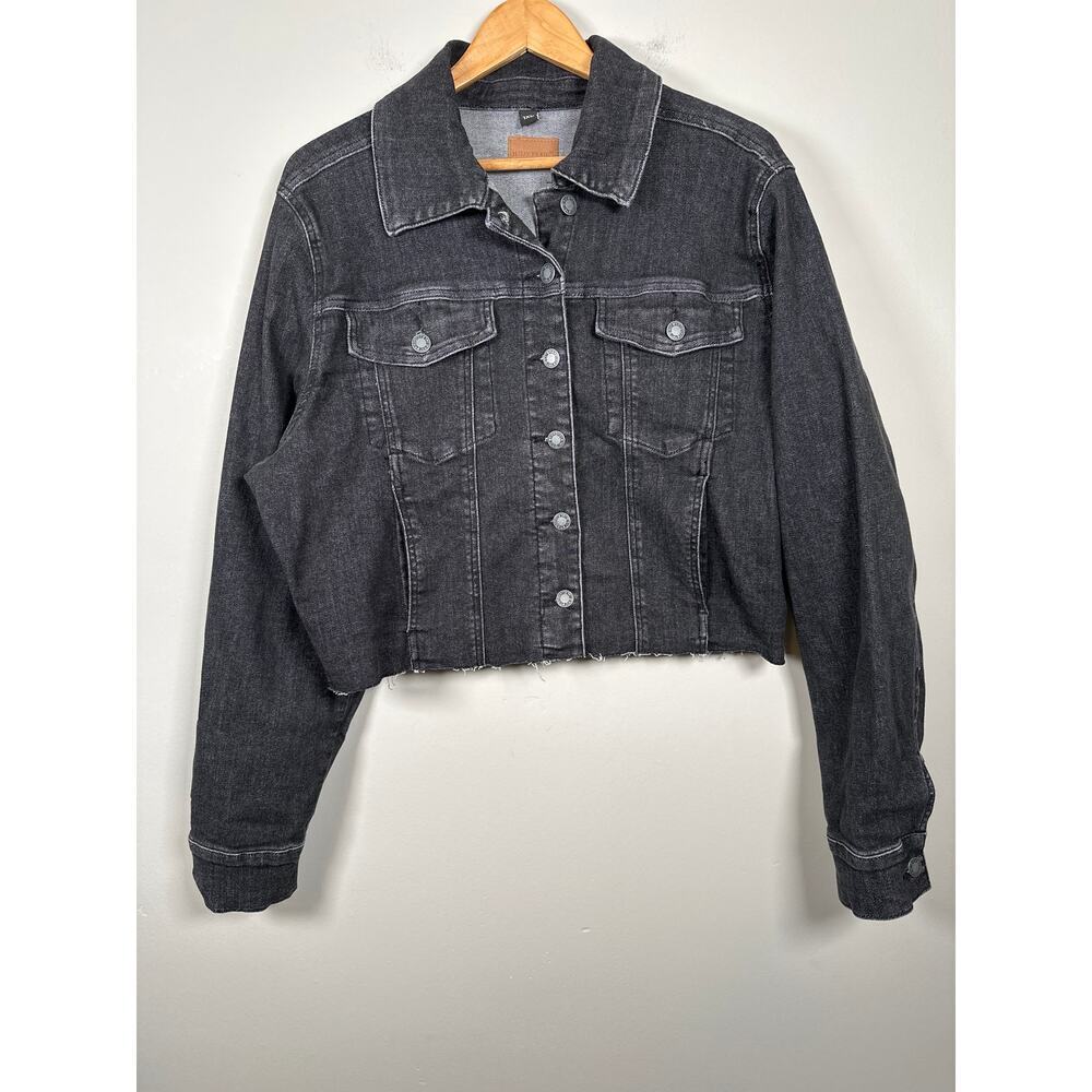JUDY BLUE washed denim cropped jacket‎ in black 1XL Cropped Raw Hem